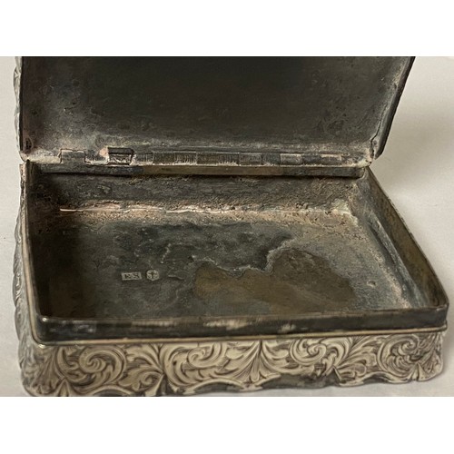 15 - A Victorian silver snuff box, Edward Smith, Birmingham 1850 -