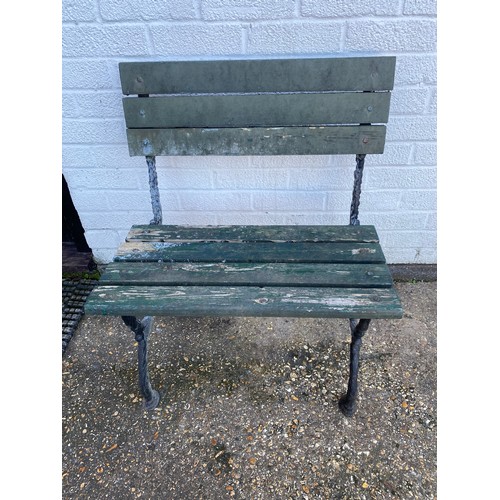 463 - A small garden bench -