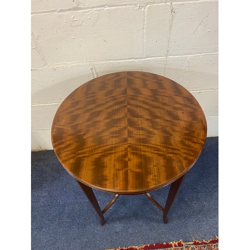 377 - An Edwardian occasional table, with circular top -