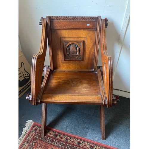 400 - An oak ‘Glastonbury’ chair -