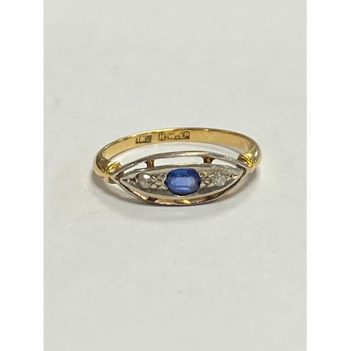 19 - An Edwardian sapphire and diamond ring, set in 18ct gold -