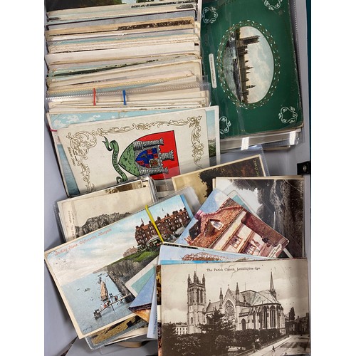 269 - Postcards: a quantity of loose postcards, mostly GB -