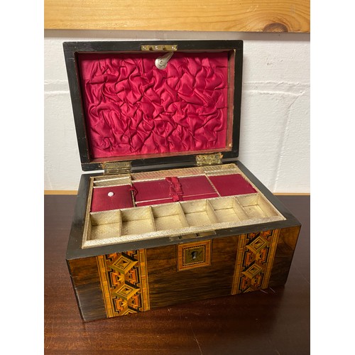 108 - A Victorian marquetry sewing/jewellery box, with inlaid decoration and lined interior, with lift-out... 