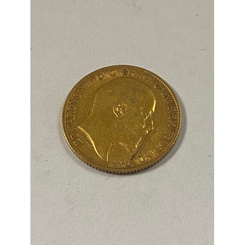 69 - A 1906 Edward VII half sovereign -