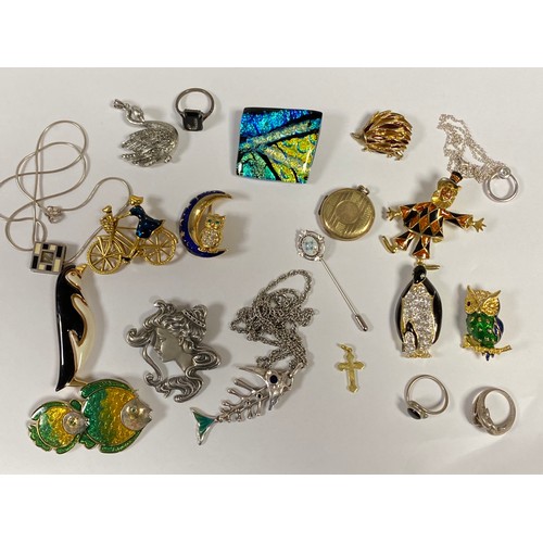 26 - A silver and enamel fish pendant on chain, silver figural brooch and other silver and costume jewell... 