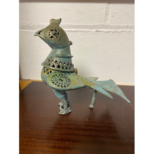 72 - A Chinese censer, in the form of a bird -