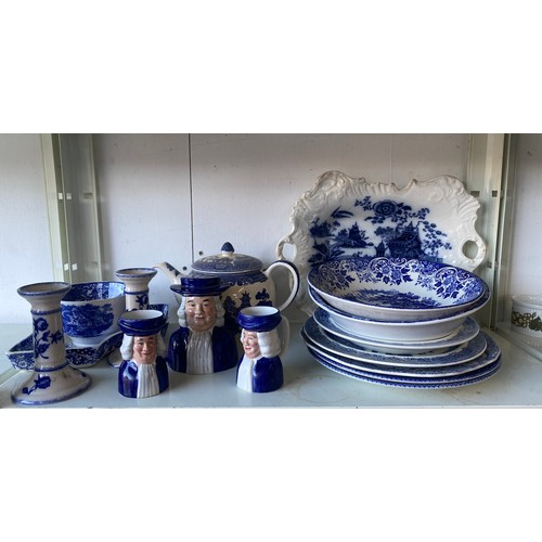 88 - A quantity of blue and white china, including Wood & Sons Quaker dredger and jugs -