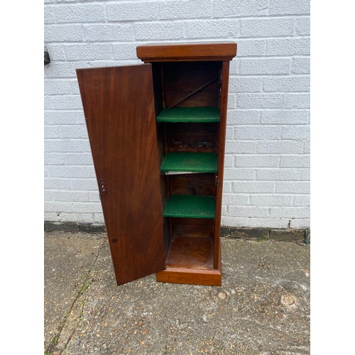 346 - A Victorian narrow pedestal plinth/cupboard -