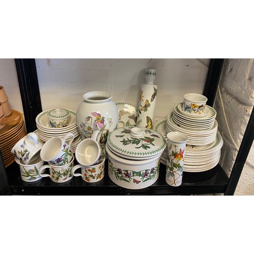 123 - A quantity of Portmeirion Botanical Garden dinner and tablewares -