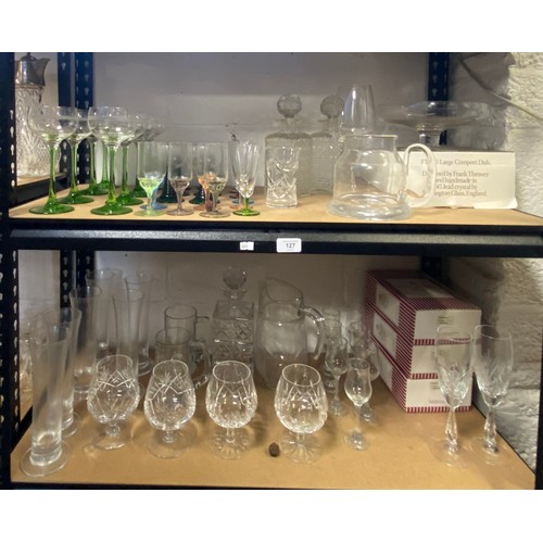 127 - A quantity of glassware -