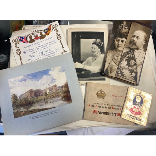 188 - Ephemera: a mixed lot, including military and RAF interest, 1930's photograph album etc -