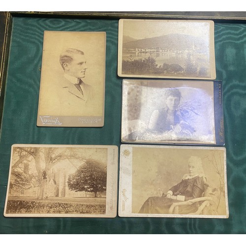 139 - A collection of approximately 25 loose Victorian carte de visite -