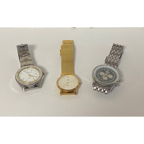 10 - Three gent's wristwatches -