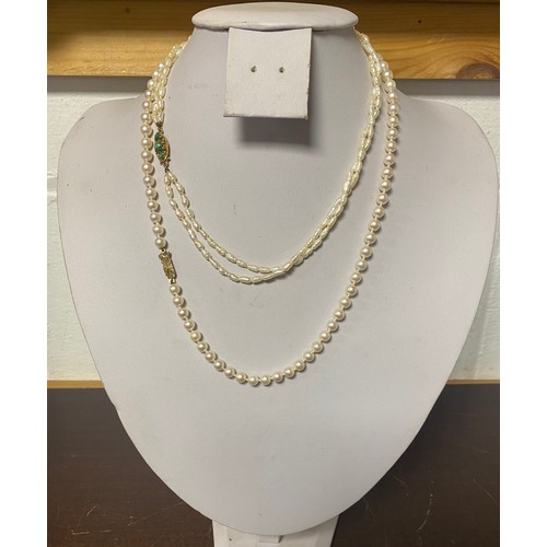 26 - A row of cultured pearls, to 9ct gold clasp, together with a double row of freshwater pearls, to 9ct... 