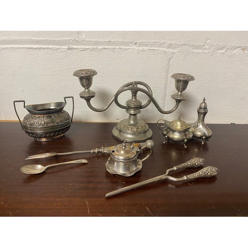 3 - A small group of silver and platedware, including a silver lidded mustard and spoon, silver handled ... 