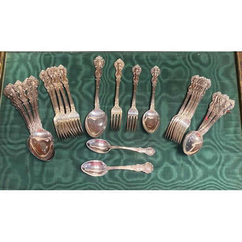 22 - A part suite of silver flatware by Gorham, early 20th century, comprising six each tablespoons, tabl... 