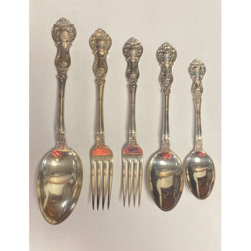 22 - A part suite of silver flatware by Gorham, early 20th century, comprising six each tablespoons, tabl... 