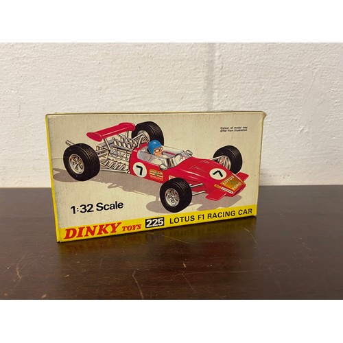 200 - Dinky: 225 Lotus F1 racing car, boxed -