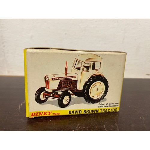 215 - Dinky: 305 David Brown Tractor, boxed -