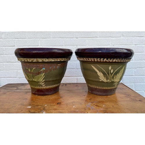 456 - A pair of modern garden pots -