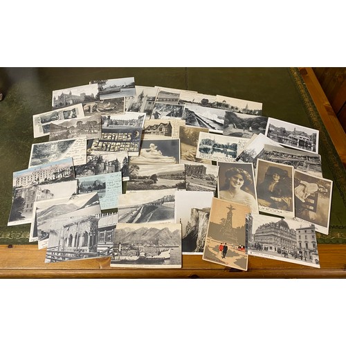 306 - Postcards: a collection of loose postcards, many to same recipient, including QV, undivided backs, R... 