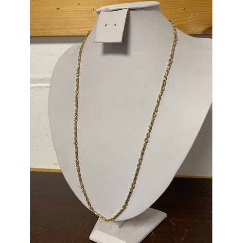 2 - A 9ct gold fancy link chain -