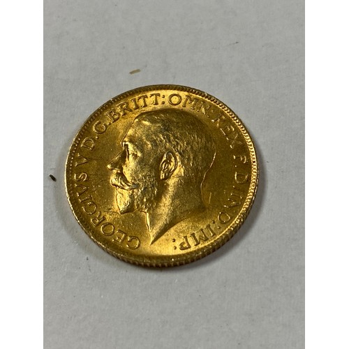 112 - A George V 1913 sovereign -