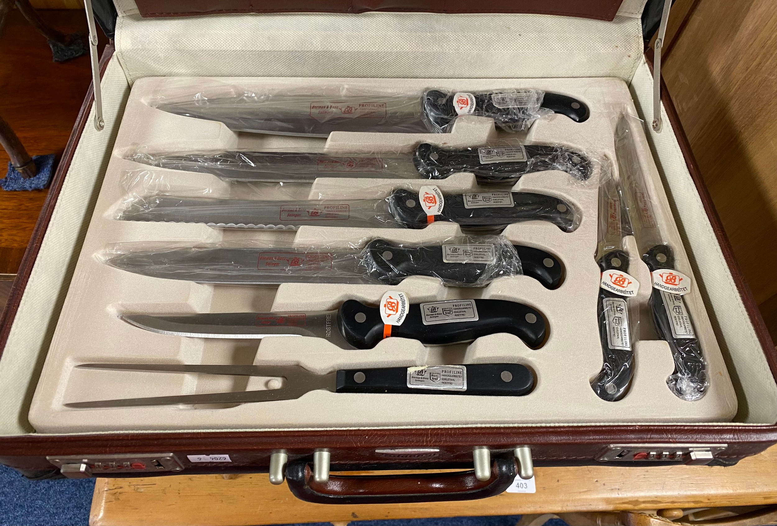 A cased Solingen carving steak knife set