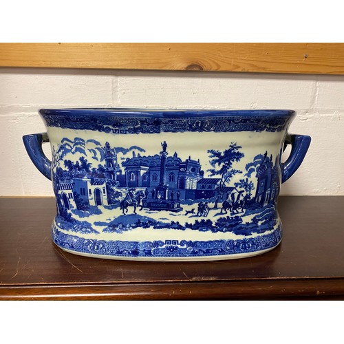 168 - A Victoria ware transfer decorated footbath/planter -