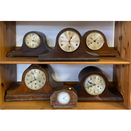 315 - A group of six mantel clocks -