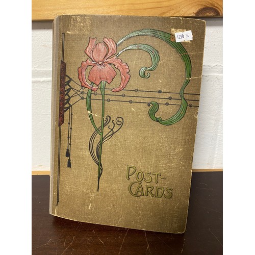 189 - Postcards: an album of approximately 290 postcards, to include beauties, sentimental and greetings, ... 