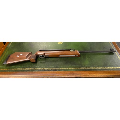 437 - An Anschutz Match model 25 177 air rifle, side lever cocking -