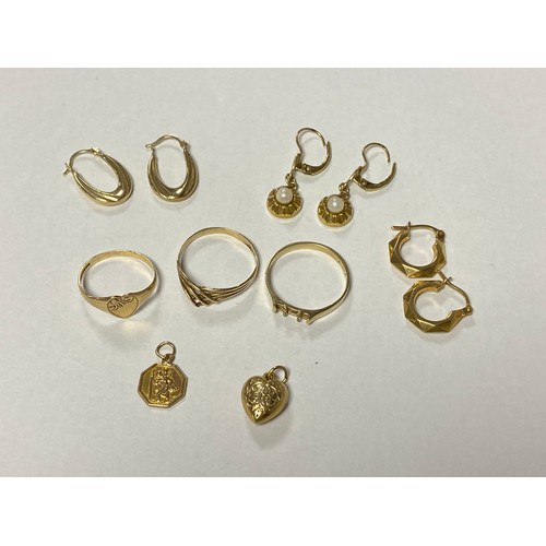 17 - A group of three 9ct gold band rings, together with three pairs of 9ct earrings and two pendants -