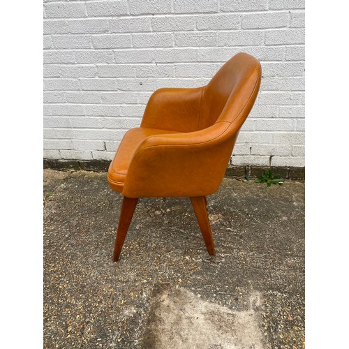 265 - A vintage chair, possible by Ben of Stowe -