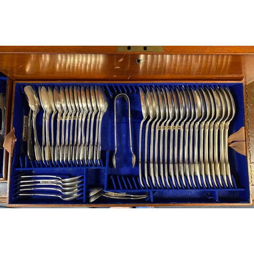 18 - An early 20th century canteen of plated cutlery, by Mappin & Webb, some pieces lacking -