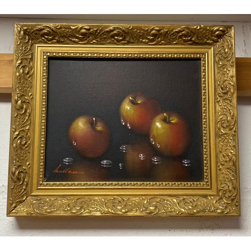 126 - 20th Century School                                                        
Still life of apples    ... 