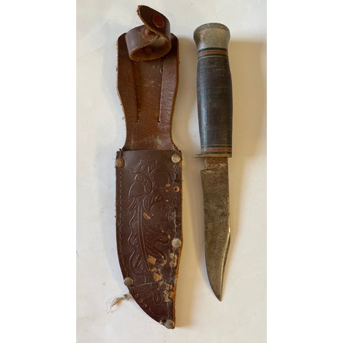 382 - A sheath knife -