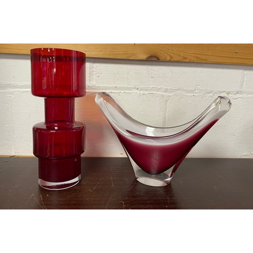 127 - A 1970's red glass hooped vase and a Murano style red and white bowl (2) -