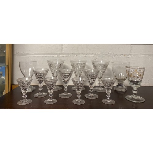 137 - A pair of Regency cut glassware and other Georgian glasses -