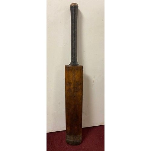 414 - Of Cricketing interest: a vintage Gunn & Moore 'Quickspring' selected cricket bat -