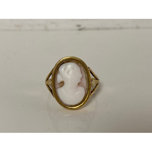 52 - An antique cameo ring, set in unmarked yellow metal mount -