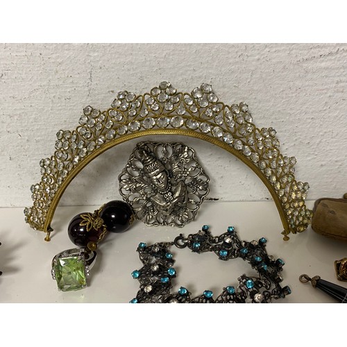 48 - A vintage paste set tiara/hair ornament, together with various antique paste and other jewellery ite... 