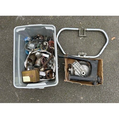 416A - A quantity of motorcycle spares -