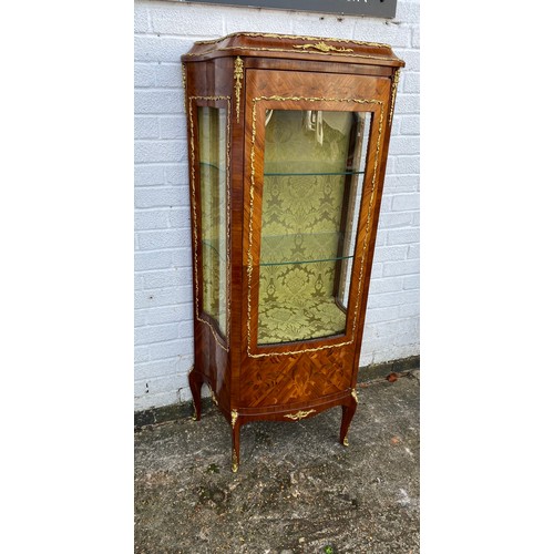 361 - A continental Kingwood and inlaid vitrine/display cabinet with ormolu mounts -