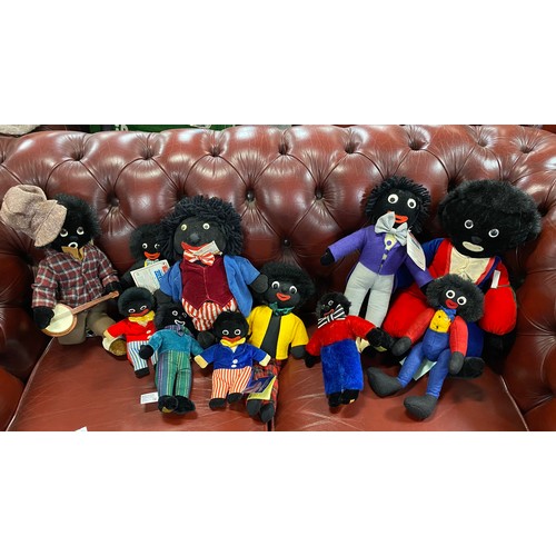 267 - A group of fabric Golly dolls, including Merrythought and Deans -