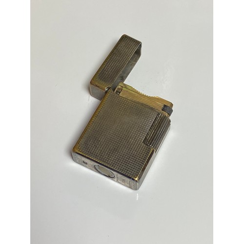 286 - A DuPont lighter  -