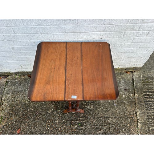 404A - A Sutherland style table -