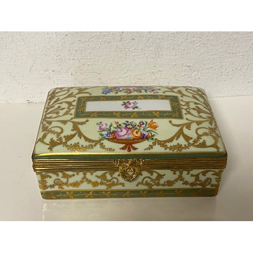 129 - A French Le Tallec painted porcelain box and cover, decorated in the neo-classical style, with gilt ... 