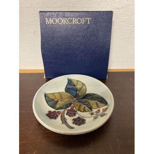 153 - A modern Moorcroft pin tray, in the 'Bramble' pattern -