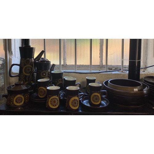 A Denby Arabesque coffee, tea and dinner wares -